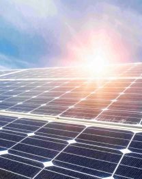 Fotovoltaika svépomocí, nebo od montážní firmy?